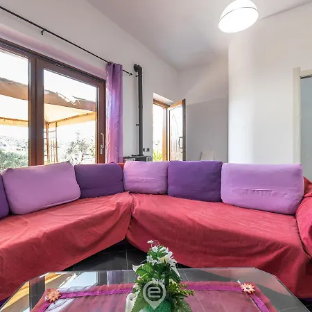 Floris Modern House Holiday home Gonnesa