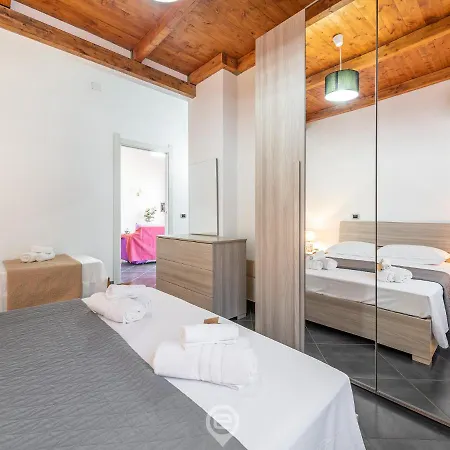 Holiday home Floris Modern House *